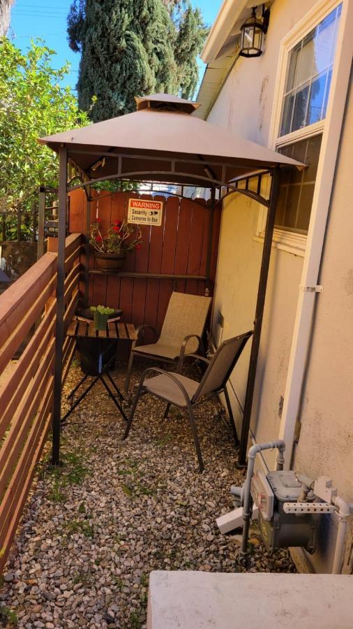 Adorable Modern Guesthouse With Full Kitchen ลอสแอนเจลิส ภายนอก รูปภาพ