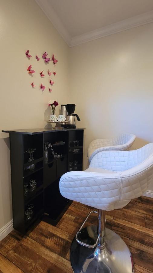Adorable Modern Guesthouse With Full Kitchen ลอสแอนเจลิส ภายนอก รูปภาพ